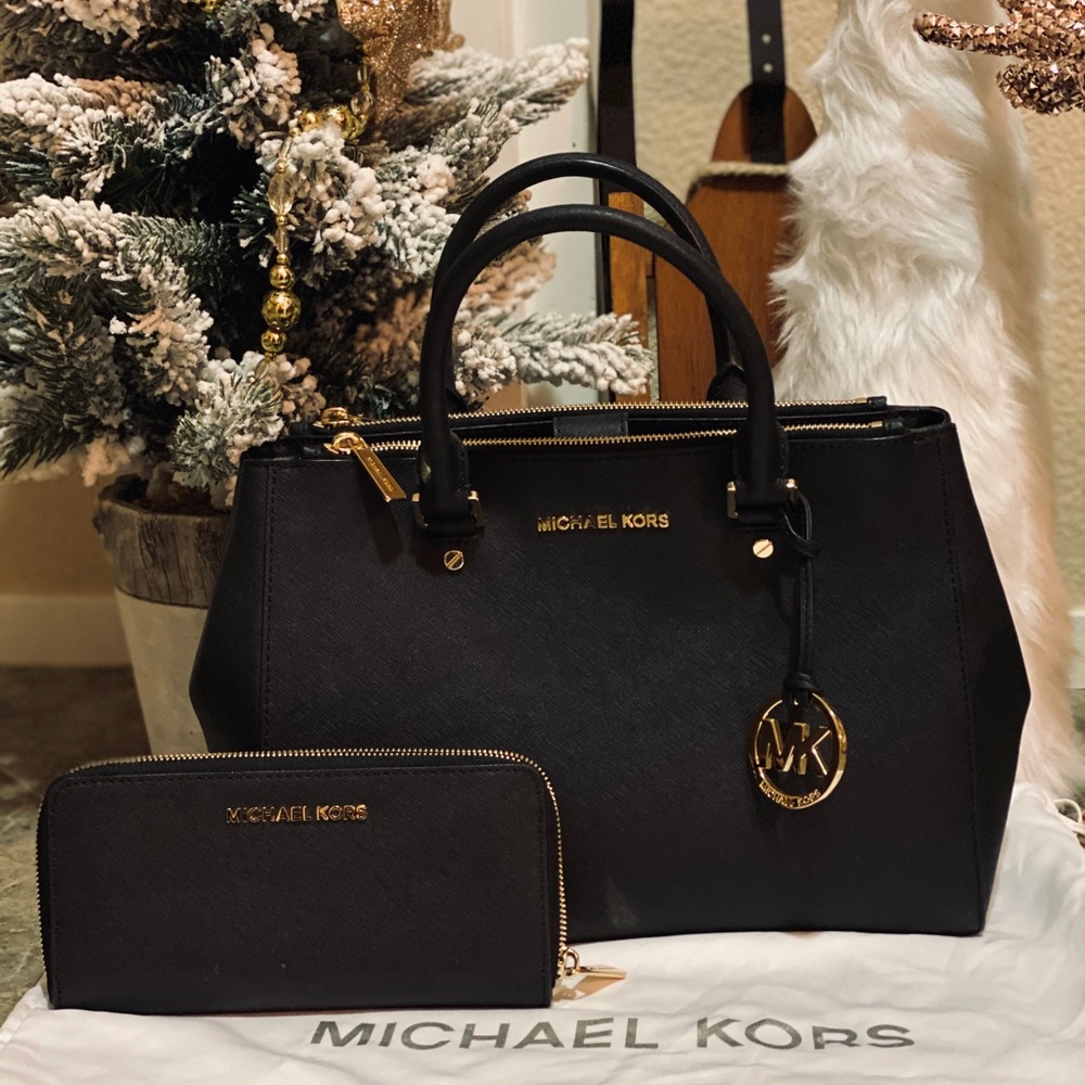 Michael Kors Black Sutton purse and wallet